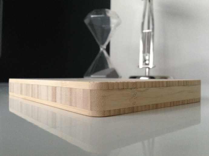 The Handmade Bamboo iPhone Dock