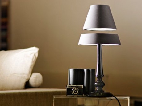 Levitating Lamp Blend Classic Style