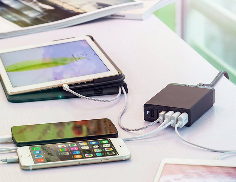 Family-Sized Desktop 6-Port USB Charger by Anker