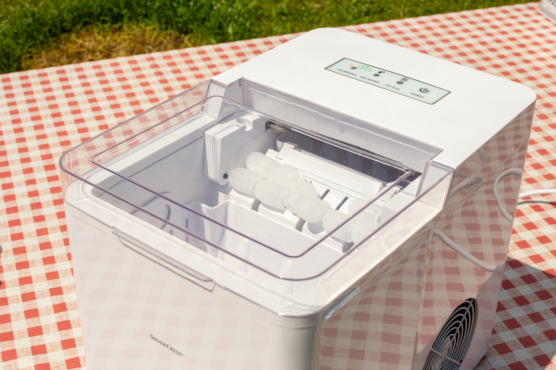 SilverCrest Ice Maker Machine